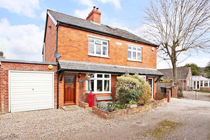 2 Bedroom Semi-Detached House To Rent In Wheatsheaf Lane, Newbury, RG14
