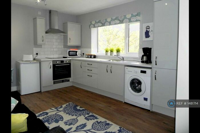 1 Bedroom Flat To Rent In Louis Street, Hull, HU3