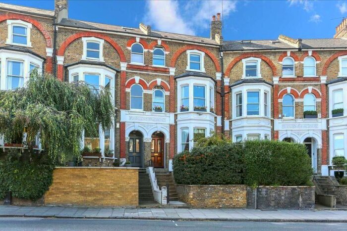 5 Bedroom Flat To Rent In Brecknock Road, London, N7