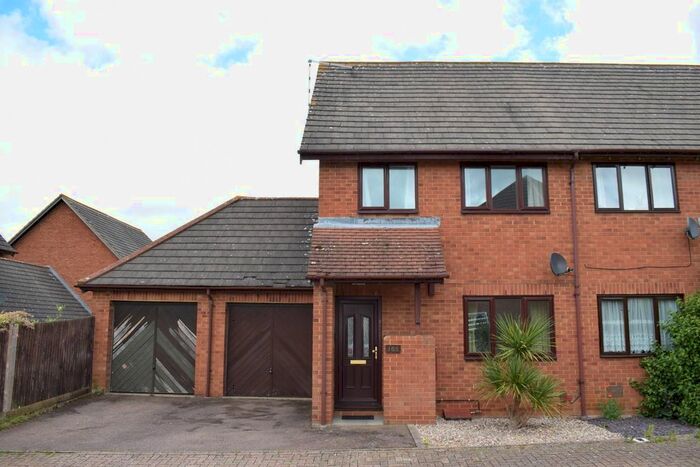 3 Bedroom End Of Terrace House To Rent In Gaddesden Crescent, Wavendon Gate, Milton Keynes, MK7