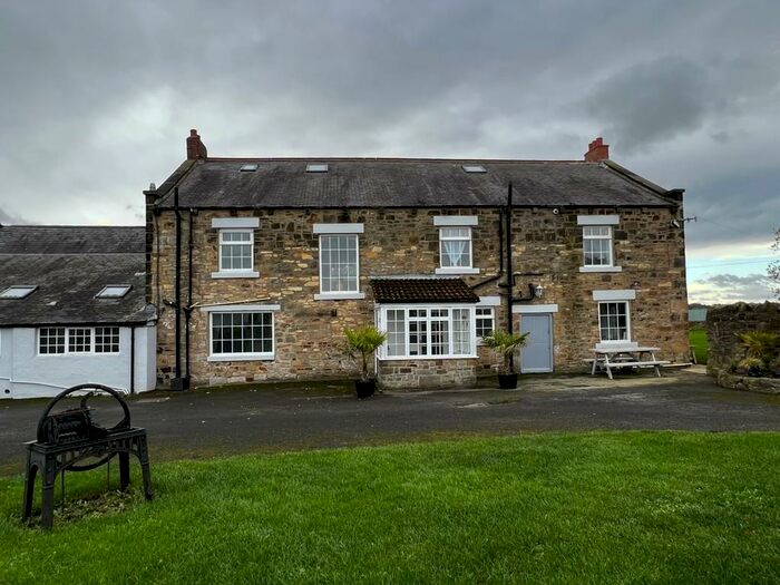 7 Bedroom Detached House For Sale In Strother House Farm, Follingsby Lane, NE37