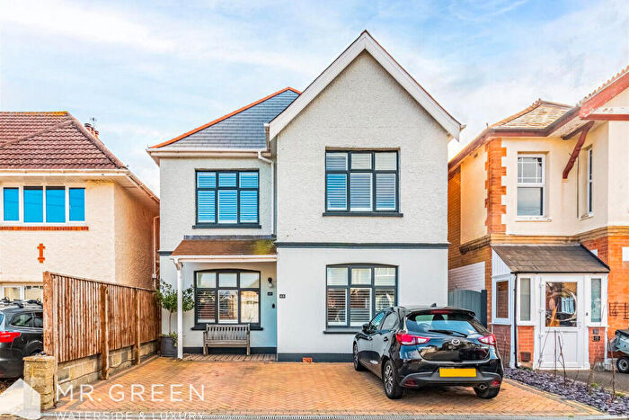 4 Bedroom Detached House For Sale In Irving Road, Southbourne, BH6