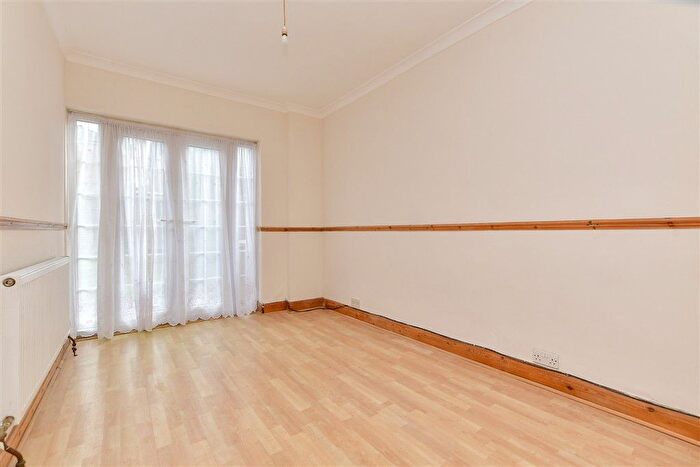 3 Bedroom Terraced House For Sale In Rectory Road, Sutton, Surrey, SM1