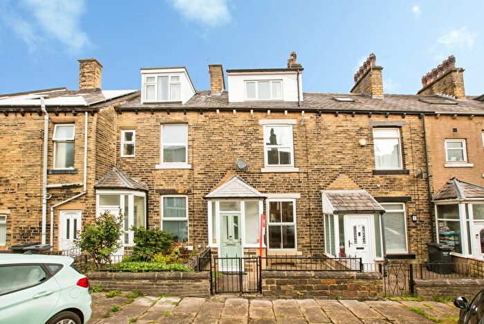 3 Bedroom Terraced House For Sale In Glen Terrace, Halifax, West Yorkshire, HX1