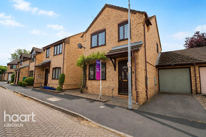 3 Bedroom Detached House For Sale In The Sidings, Saxilby, LN1