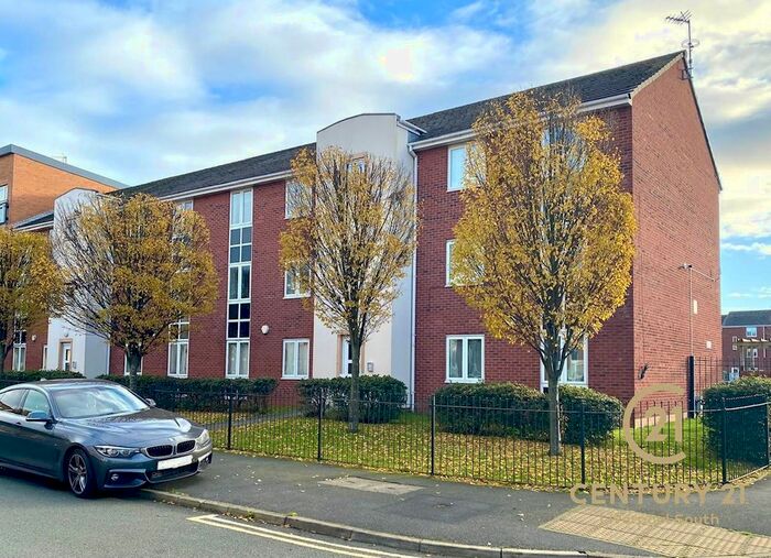 2 Bedroom Flat To Rent In Alderman Road, Hunts Cross, L24
