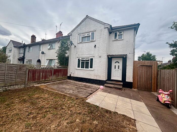 1 Bedroom Property To Rent In Waldrons Moor, Birmingham, B14