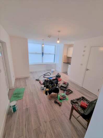 2 Bedroom Flat To Rent In Main Road, Chelmsford, Broomfield, CM1