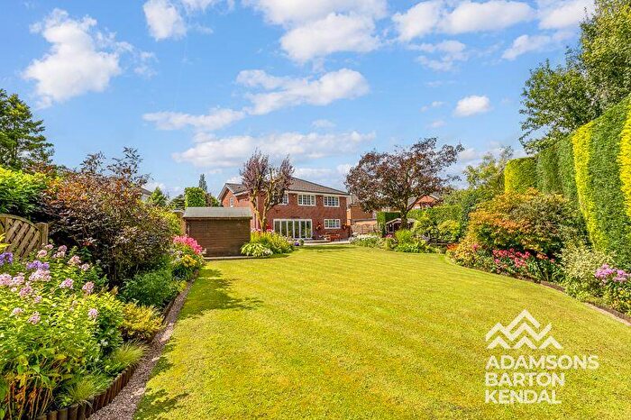 5 Bedroom Detached House For Sale In Oulder Hill Drive, Bamford, OL11