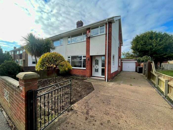 3 Bedroom Semi-Detached House To Rent In North Holme, Tetney, DN36