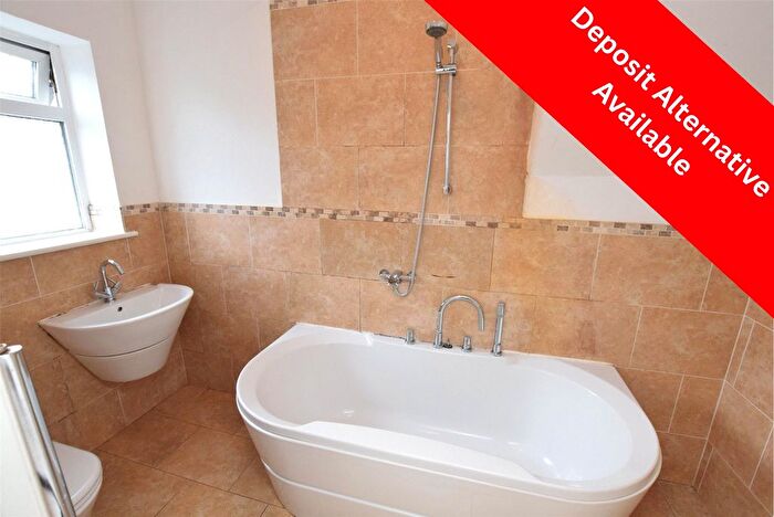 2 Bedroom Maisonette To Rent In Arundel Road, Harold Wood, Romford, RM3