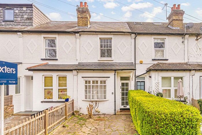 3 Bedroom Property For Sale In Westbank Road, Hampton Hill, TW12