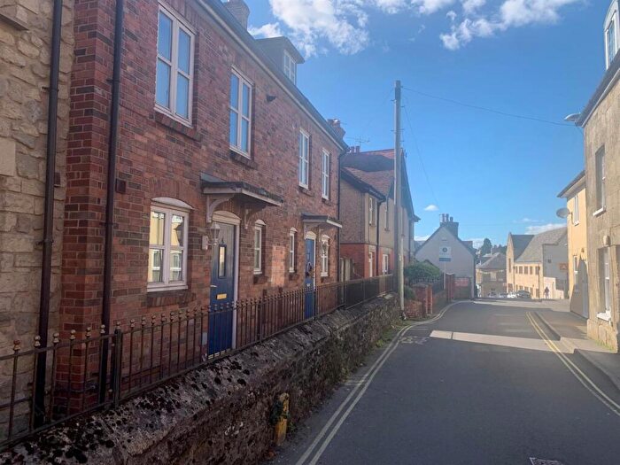 3 Bedroom Town House For Sale In Woodman Court, Shaftesbury, SP7