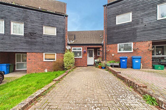 2 Bedroom Bungalow For Sale In Northcott, Bracknell, Berkshire, RG12