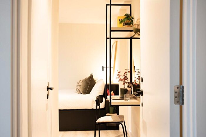 3 Bedroom Apartment To Rent In Union West Tower, Water Street, Manchester, Greater Manchester, M3