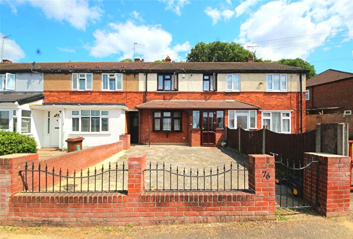 3 Bedroom Terraced House For Sale In Antlers Hill, Chingford, E4