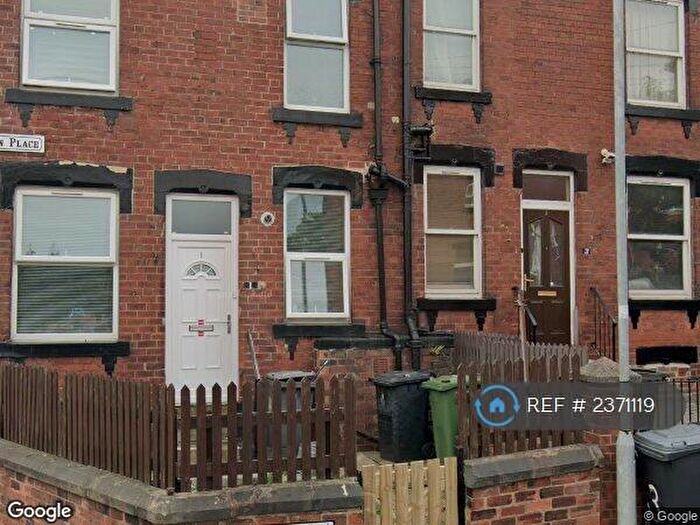 3 Bedroom Terraced House To Rent In Barton Place, Leeds, LS11