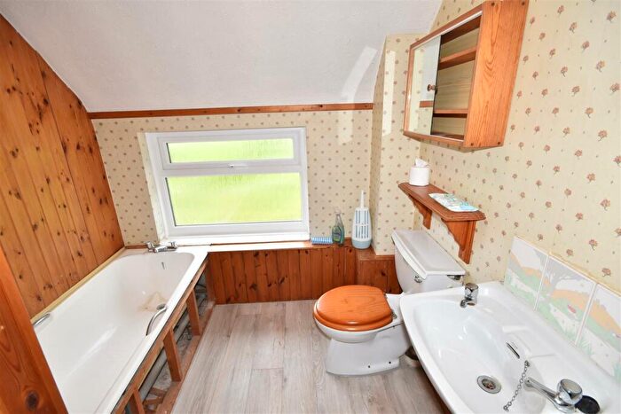 2 Bedroom Semi-Detached House For Sale In Low Street, Collingham, Newark, NG23