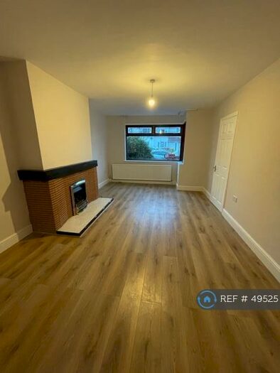 3 Bedroom Semi-Detached House To Rent In Maylands Avenue, Hornchurch, RM12