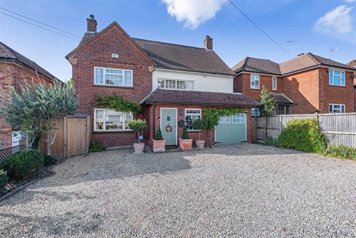 5 Bedroom Detached House For Sale In Cedar Drive Barming, Maidstone, ME16