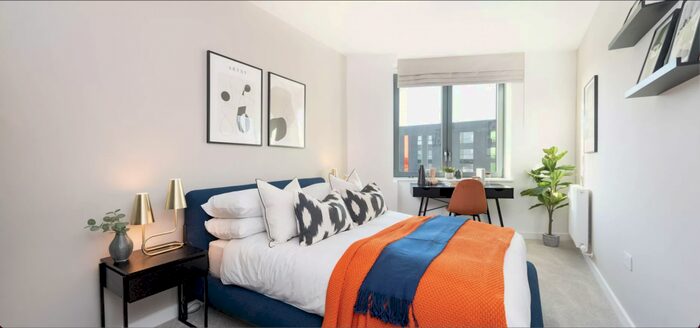 1 Bedroom Flat To Rent In River Apartments, Three Waters, London, E3