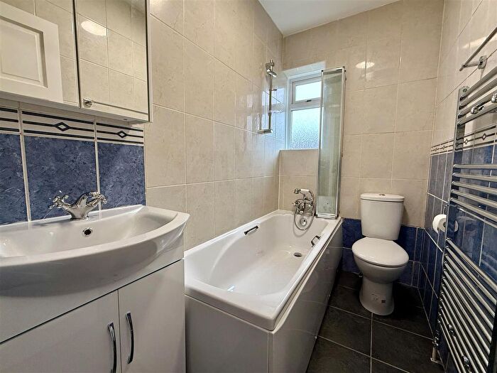 2 Bedroom Flat To Rent In A South Road, Haywards Heath, West Sussex, RH16
