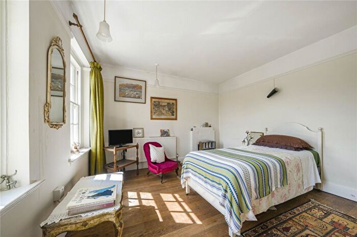 3 Bedroom Detached House For Sale In Presburg Road, New Malden, KT3