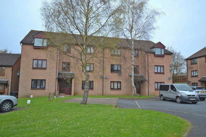 2 Bedroom Flat To Rent In Collingwood Crescent, Newport, NP19