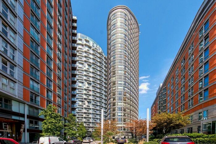 Studio To Rent In Fairmont Avenue, Canary Wharf, London, E14