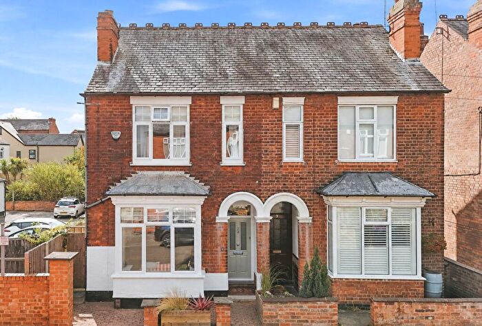 3 Bedroom Semi-Detached House For Sale In Newhall Grove, West Bridgford, Nottingham, Nottinghamshire, NG2