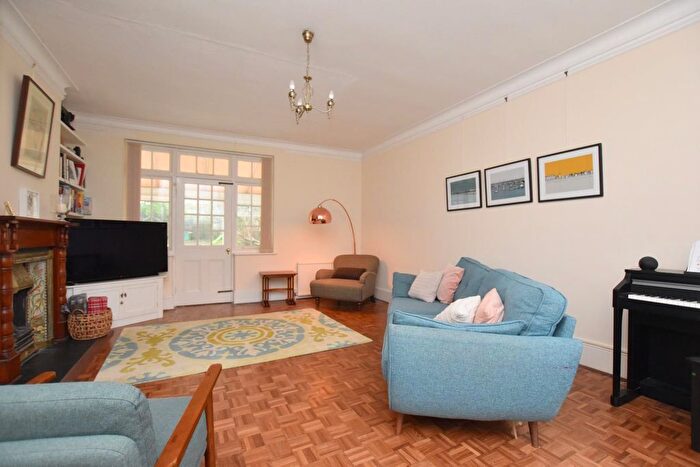 4 Bedroom Detached House For Sale In Godwyn Gardens, Folkestone, CT20