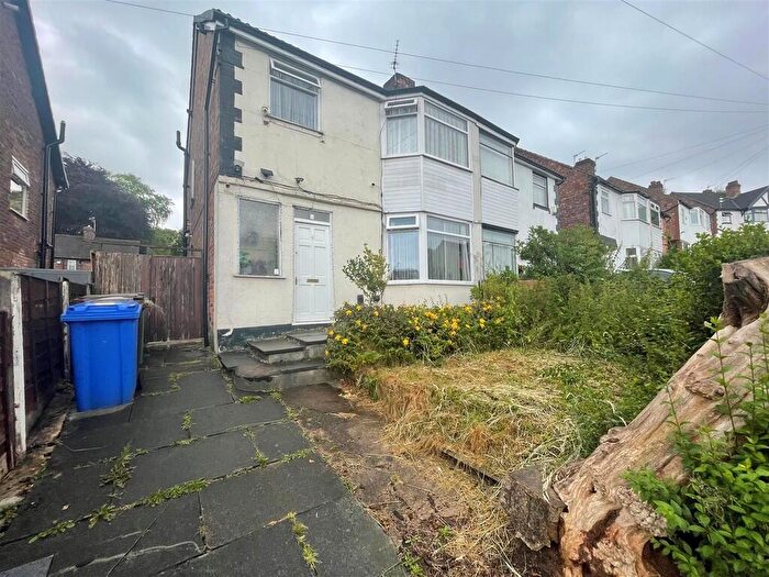 3 Bedroom Semi-Detached House To Rent In Duckworth Road Prestwich Manchester Greater Manchester, M25