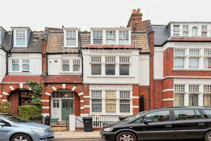 Studio To Rent In Glenmore Road, London, NW3