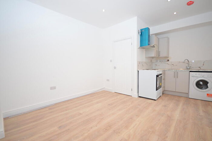 Studio To Rent In Wellington Street, Kettering, NN16