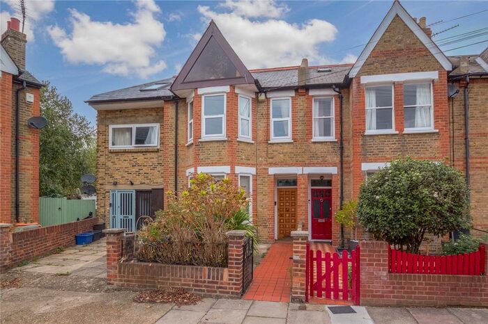 1 Bedroom Flat To Rent In Gordon Avenue, Twickenham, TW1