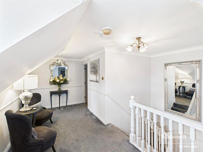 4 Bedroom Detached House For Sale In Burghfield Bridge, Burghfield, Reading, RG30