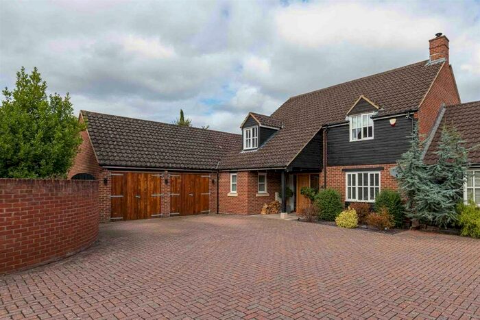 4 Bedroom Detached House For Sale In West Ashton, Trowbridge, BA14
