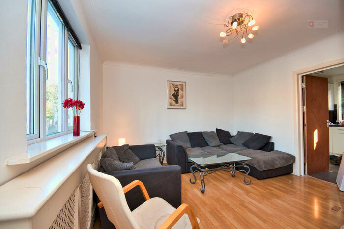 4 Bedroom Terraced House To Rent In Streimer Road, Stratford, London, E15