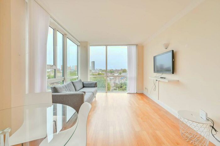 1 Bedroom Flat To Rent In Aegon House, Isle Of Dogs, London, E14