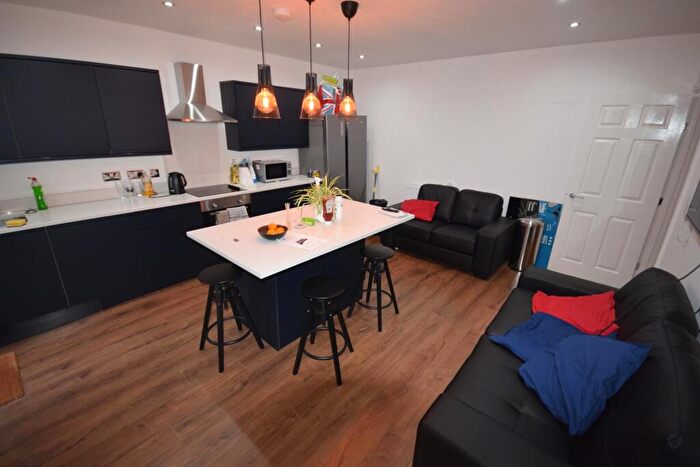 4 Bedroom House To Rent In Kempton Road, Liverpool, L15