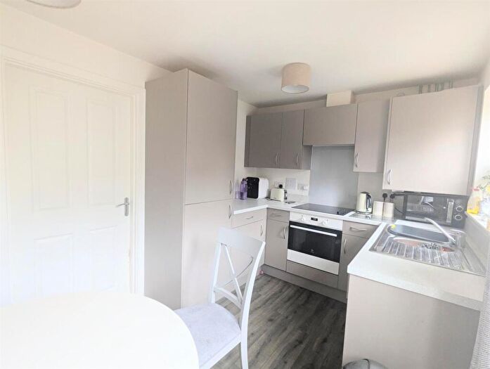 2 Bedroom Semi-Detached House For Sale In Edwards Drive, Fair Oak, SO50