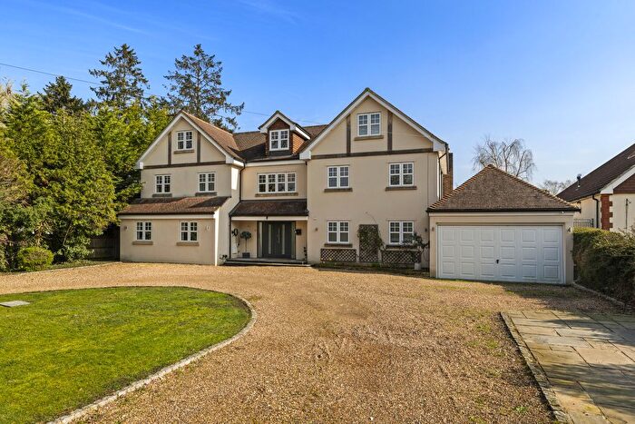 7 Bedroom Detached House For Sale In The Park, Leatherhead, KT23