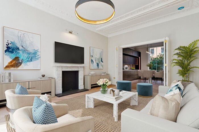 3 Bedroom Flat To Rent In Stafford Terrace, Campden Hill, W8