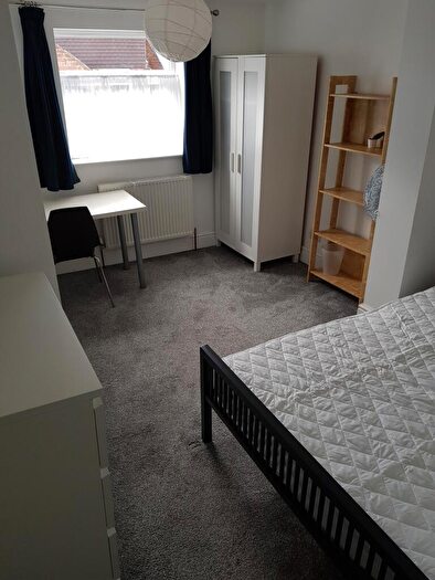 5 Bedroom End Of Terrace House To Rent In Derby Grove, Bed // Bath, NG7