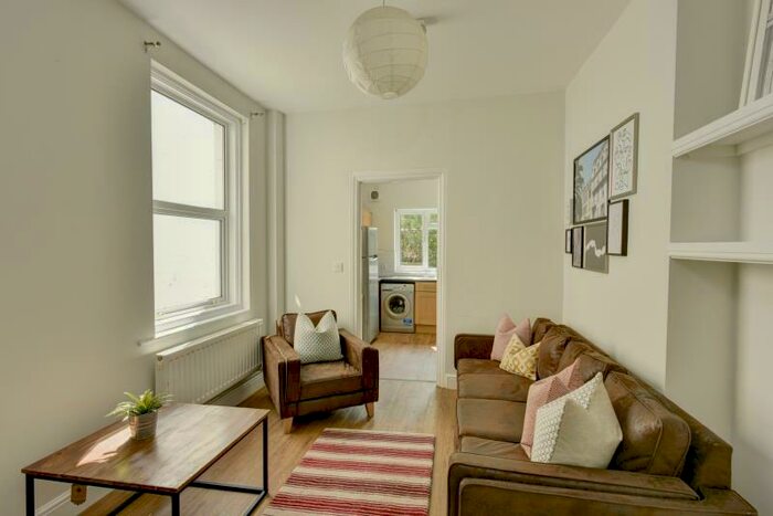 7 Bedroom Terraced House To Rent In Hillsborough Avenue, Exeter, EX4