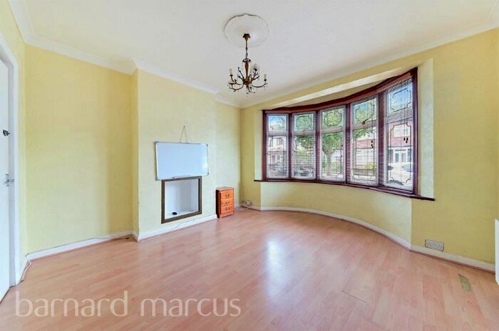 3 Bedroom Property To Rent In Edgehill Road, Mitcham, CR4