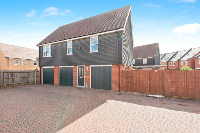 2 Bedroom Detached House For Sale In Planets Way, Biggleswade, Bedfordshire, SG18