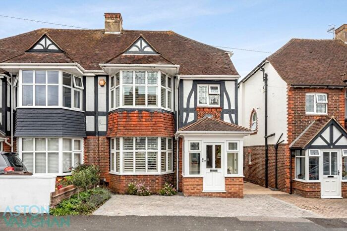 3 Bedroom Semi-Detached House For Sale In Frant Road, Hove, BN3