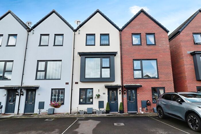 4 Bedroom Property For Sale In Lon Y Rheilffordd, Barry, CF62