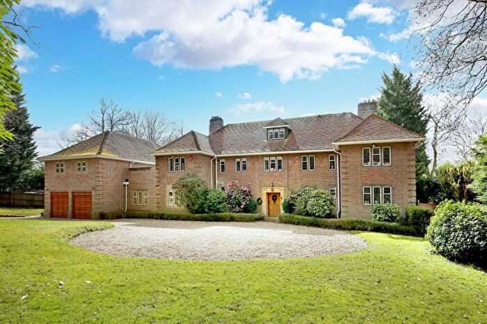 6 Bedroom Detached House For Sale In Manor Road, Penn, Buckinghamshire, HP10